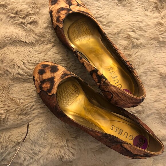 Leopard print Guess High Heels - Picture 2 of 3